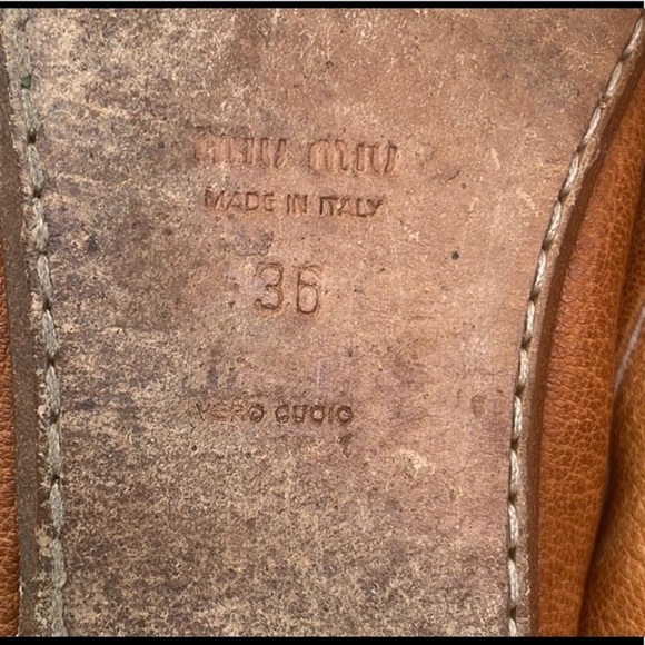 Miu Miu Moccasins Made in Italy Floral Embellishment w/ grommet detailing EU 36 - Picture 6 of 14